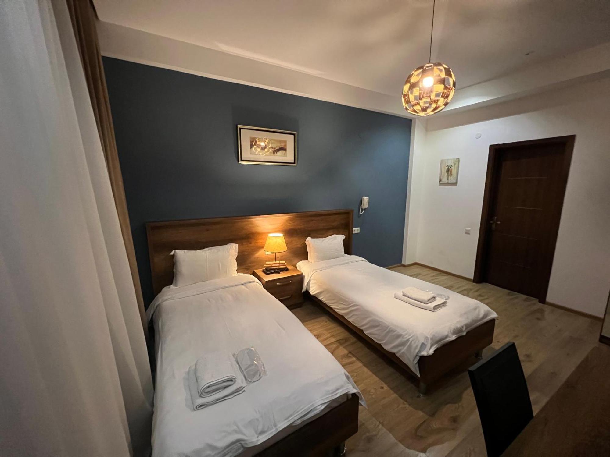 Hotel King Tom Tbilisi Exterior foto